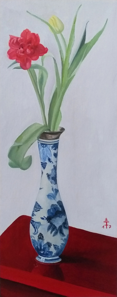 Zwei Tulpen in Delfter Vase