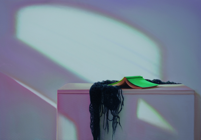 Grünes Buch mit Schwarz