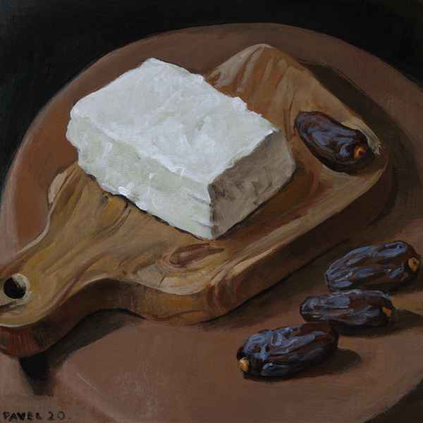 2527 - Brie und Datteln auf Holzbrett