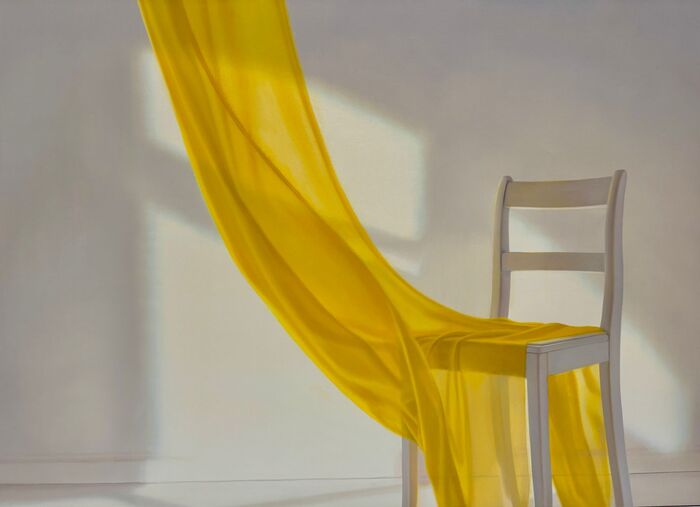 Stuhl mit Gelb