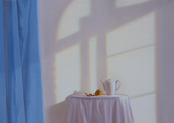 Stillleben mit blauer Kulisse