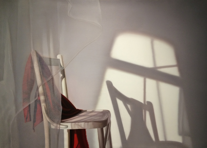 Weisser Stuhl mit Rot I